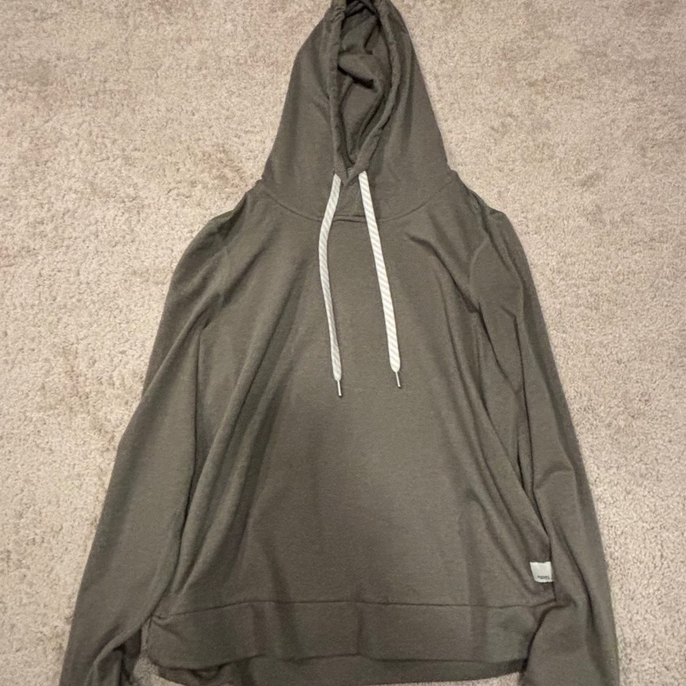 Vuori Halo Essential Hoodie